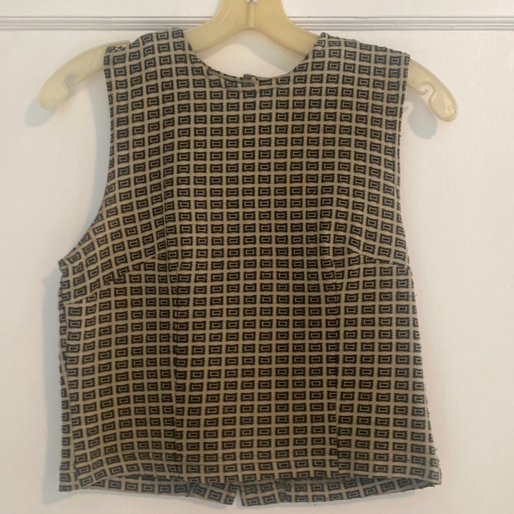 👚 🖤 VINTAGE Full Circle top